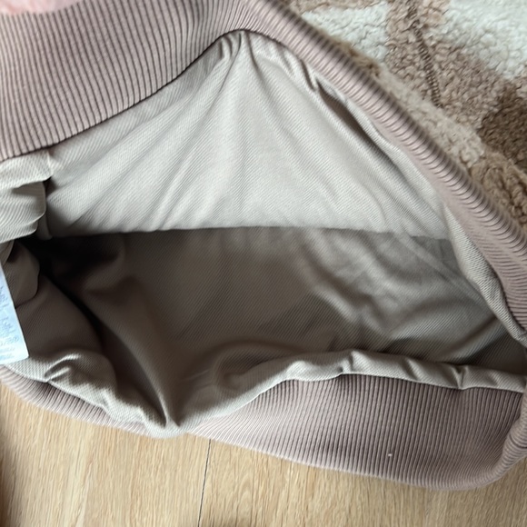 Lou & Grey New Sherpa Jacket $148 - Picture 4 of 9